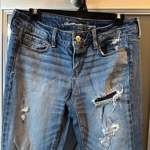 American Eagle Outfitters Women's Blue Distressed Jeans